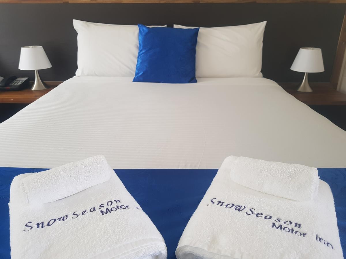 Snow Season Motor Inn Cooma Eksteriør billede
